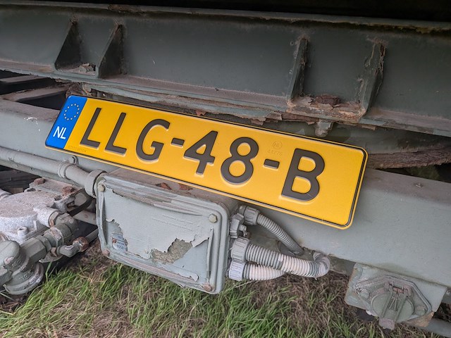 Campingpod de krokus op aanhanger met trap - afbeelding 2 van  32