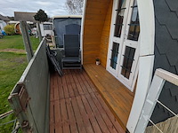 Campingpod de krokus op aanhanger met trap - afbeelding 4 van  32