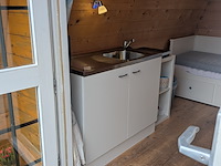 Campingpod de krokus op aanhanger met trap - afbeelding 9 van  32