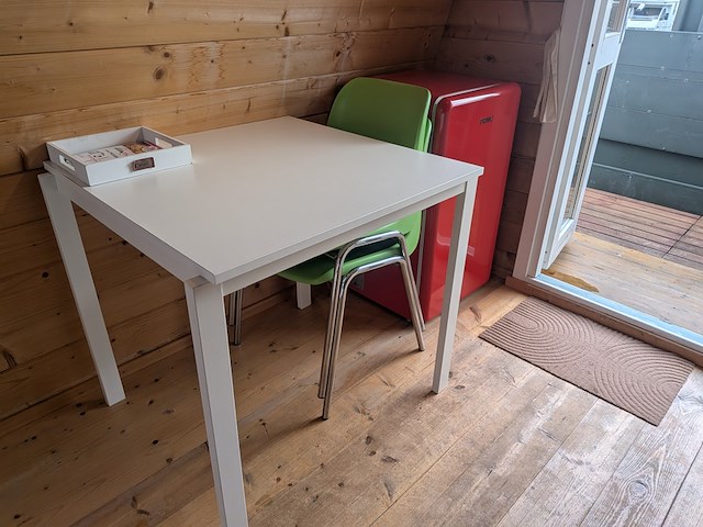 Campingpod de krokus op aanhanger met trap - afbeelding 15 van  32