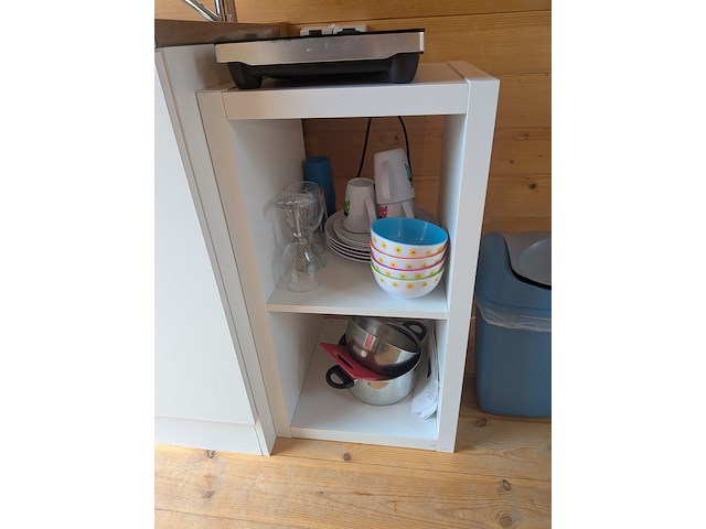 Campingpod de krokus op aanhanger met trap - afbeelding 20 van  32