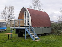 Campingpod de narcis op aanhanger met trap - afbeelding 1 van  43