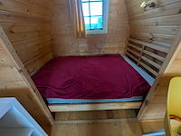 Campingpod de narcis op aanhanger met trap - afbeelding 19 van  43