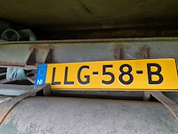 Campingpod de narcis op aanhanger met trap - afbeelding 29 van  43