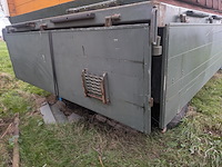 Campingpod de narcis op aanhanger met trap - afbeelding 36 van  43