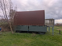 Campingpod de narcis op aanhanger met trap - afbeelding 34 van  43