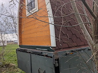 Campingpod de narcis op aanhanger met trap - afbeelding 39 van  43