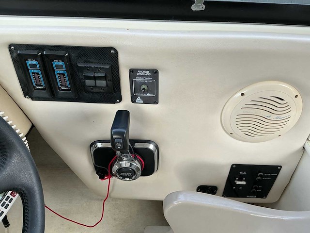 Campion victoria 627 motorboot - afbeelding 14 van  49
