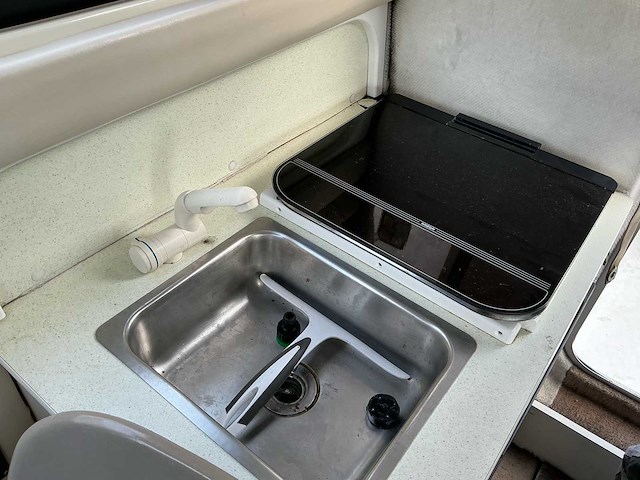 Campion victoria 627 motorboot - afbeelding 17 van  47