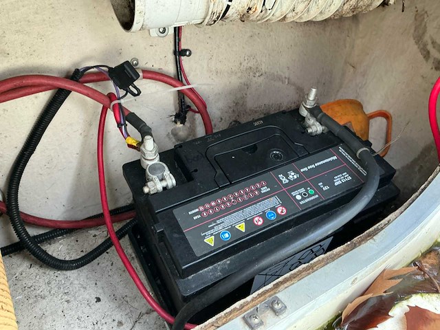 Campion victoria 627 motorboot - afbeelding 25 van  47