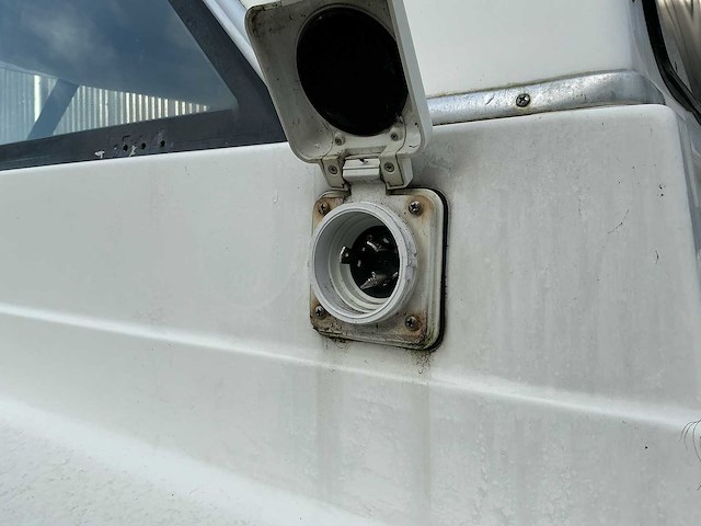Campion victoria 627 motorboot - afbeelding 29 van  47