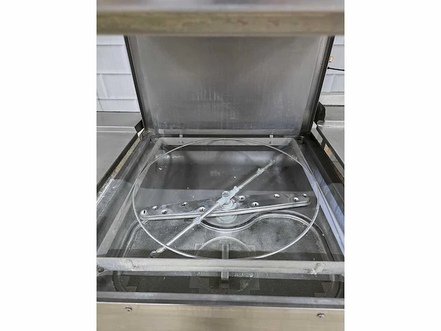 Campri - rvs-korvenvaatwasmachine compleet met aan/afvoertafel spoelkraan en waterontharder - afbeelding 8 van  10