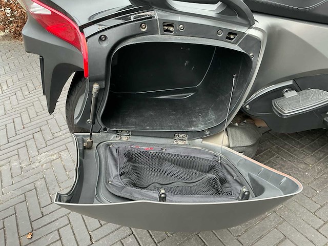 Can-am tour spyder rt ltd se6 motorfiets - afbeelding 23 van  27