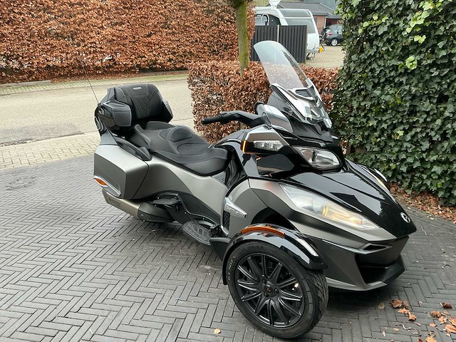 Can-am tour spyder rt ltd se6 motorfiets - afbeelding 20 van  21