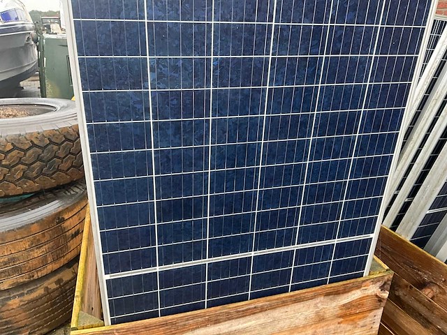 Canadian solar cs3k-296p zonnepaneel (56x) - afbeelding 3 van  4