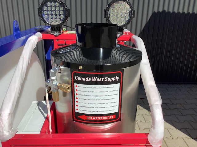 Canadian west diesel warmwater hogedrukreiniger met tank - afbeelding 2 van  15