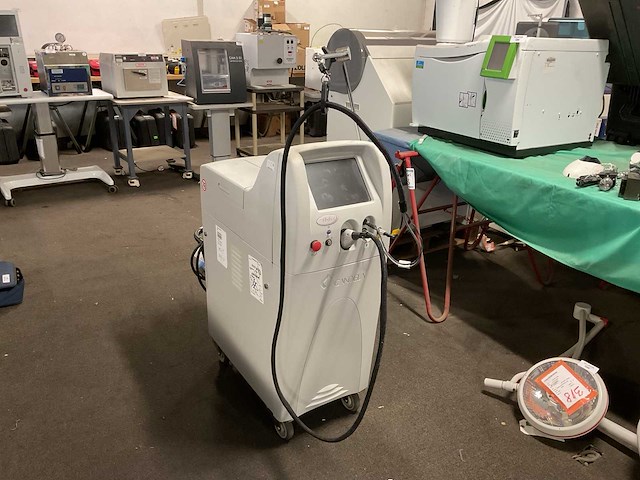 Candela vbeam perfecta pulsdyelasersysteem - afbeelding 1 van  5