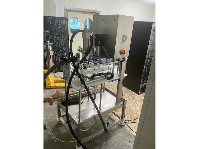 Cannular automatische inblikmachine - afbeelding 4 van  11