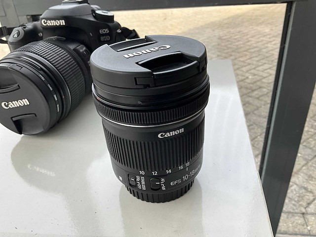 Canon eos 80d fotocamera met diverse lenzen - afbeelding 4 van  8