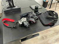 Canon eos fotocamera (2x) - afbeelding 1 van  8