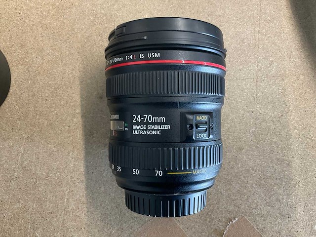 Canon eos r fotocamera met toebehoren - afbeelding 5 van  9