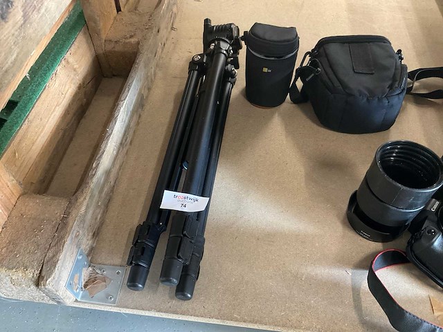 Canon eos r fotocamera met toebehoren - afbeelding 9 van  9