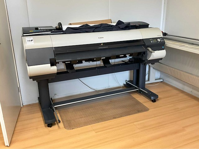 Canon imageprograf ipf8100 grootformaat kleuren plotter en snijtafel - afbeelding 1 van  7