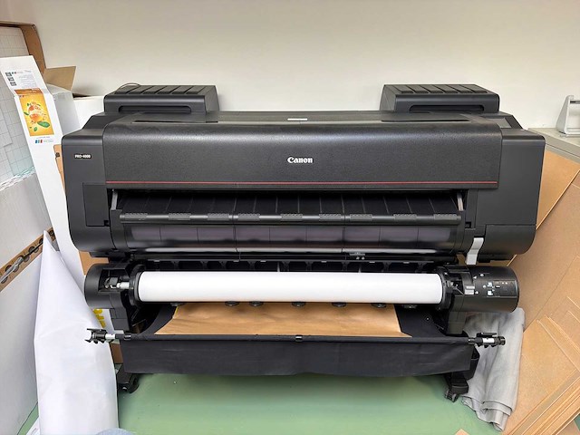 Canon imageprograf pro-4000 44” grootformaat fotoprinter / plotter - afbeelding 1 van  6