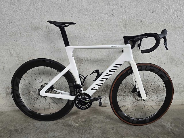 Canyon - aro cf - slx 8 axs 2 - racefiets 0792 - afbeelding 1 van  10