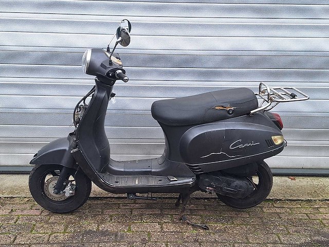 Capri cl 45 km bromscooter 4takt - afbeelding 1 van  7