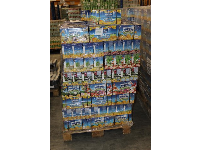 Capri sun divers op pallet. totaal 288 doosjes met 10x 200 ml. tht 5-26. - afbeelding 2 van  2