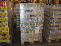 Capri sun elfendrink op pallet. totaal 324 doosjes met 10x 200 ml. tht 8-26. - afbeelding 1 van  3