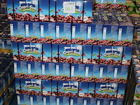 Capri sun kers op pallet. totaal 248 doosjes met 10x 200 ml. tht 9-26. - afbeelding 2 van  3