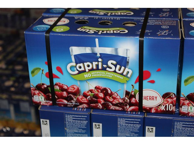 Capri sun kers op pallet. totaal 248 doosjes met 10x 200 ml. tht 9-26. - afbeelding 3 van  3