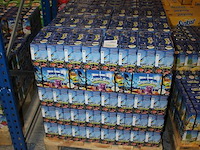 Capri sun monster alarm op pallet. totaal 180 doosjes met 10x 200 ml. tht 8-26. - afbeelding 2 van  3
