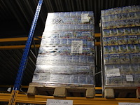 Capri sun monster alarm op pallet. totaal 324 doosjes met 10x 200 ml. tht 8-26.