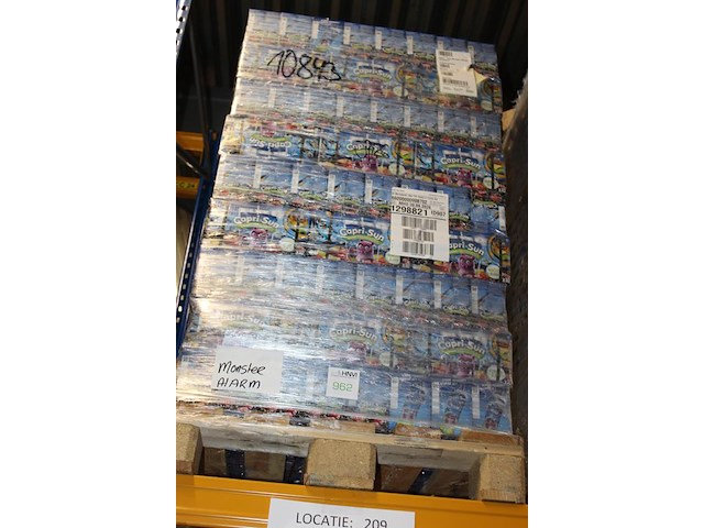 Capri sun monster alarm op pallet. totaal 324 doosjes met 10x 200 ml. tht 8-26. - afbeelding 2 van  2