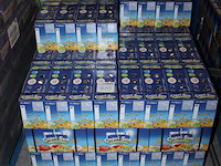 Capri sun multivitamin op pallet. totaa 128 doosjes met 10x 200 ml. tht 1-26. - afbeelding 2 van  3