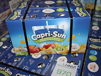 Capri sun multivitamin op pallet. totaa 128 doosjes met 10x 200 ml. tht 1-26. - afbeelding 3 van  3
