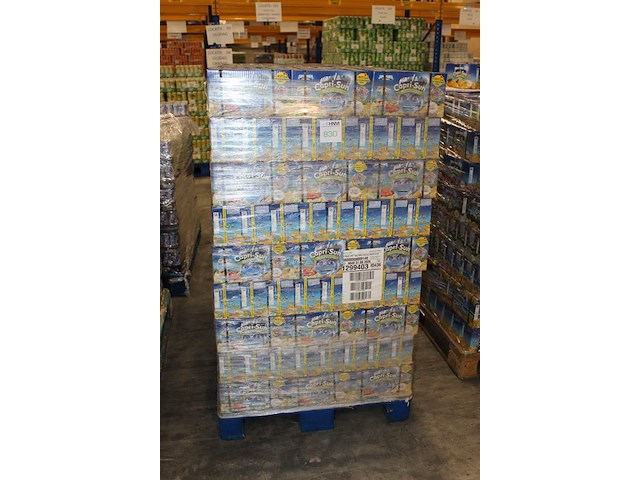 Capri sun multivitamin op pallet. totaal 324 doosjes met 10x 200 ml. tht 8-26. - afbeelding 2 van  3