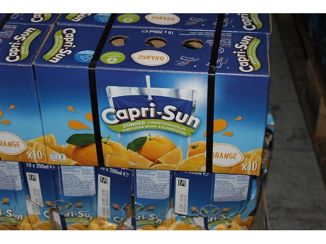 Capri sun orange op pallet. totaal 96 doosjes met 10x 200 ml. tht 1-26. - afbeelding 3 van  3