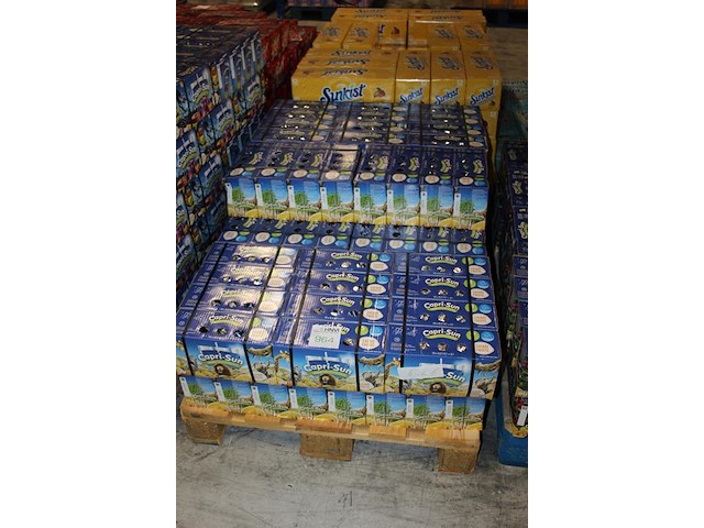 Capri sun safari fruit op pallet. totaal 92 doosjes met 10x 200 ml. tht 6-26. - afbeelding 2 van  3