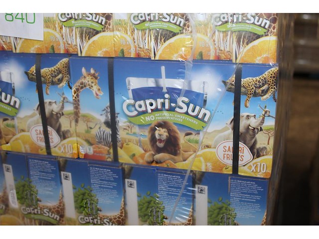 Capri sun safari fruits op pallet. totaal 324 doosjes met 10x 200 ml. tht 8-26. - afbeelding 3 van  3