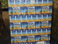 Capri sun sinaasappel op pallet. totaal 324 doosjes met 10x 200 ml. tht 4-26. - afbeelding 2 van  3