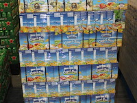Capri sun w.o. multivitamin en tropical op pallet. totaal 288 doosjes met 10x 200 ml. tht 5-26. - afbeelding 2 van  3