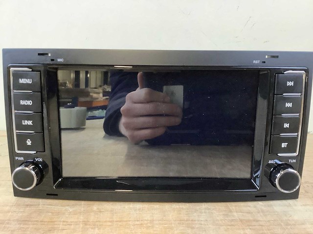 Car player h-7020 car audio & video - afbeelding 2 van  3