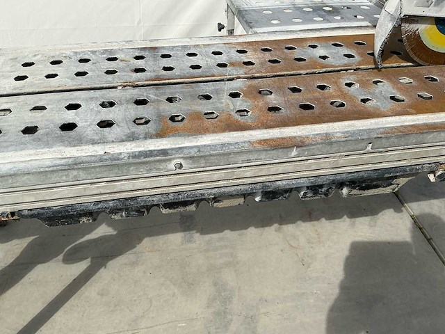 Carat p-3512 brugzaagmachine - afbeelding 13 van  17