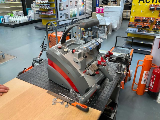 Carat sleutelmachine met toebehoren - afbeelding 1 van  8