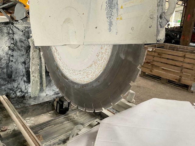 Carat t6010 steenzaagmachine - afbeelding 2 van  3