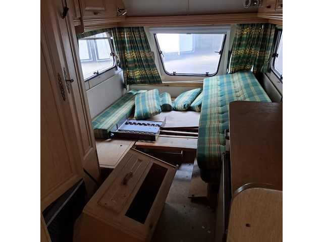 Caravan, abbey, gt 214 - afbeelding 37 van  71